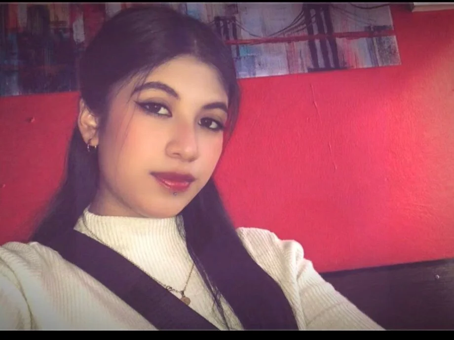 sharlotaustral18 Obrolan XXX Offline