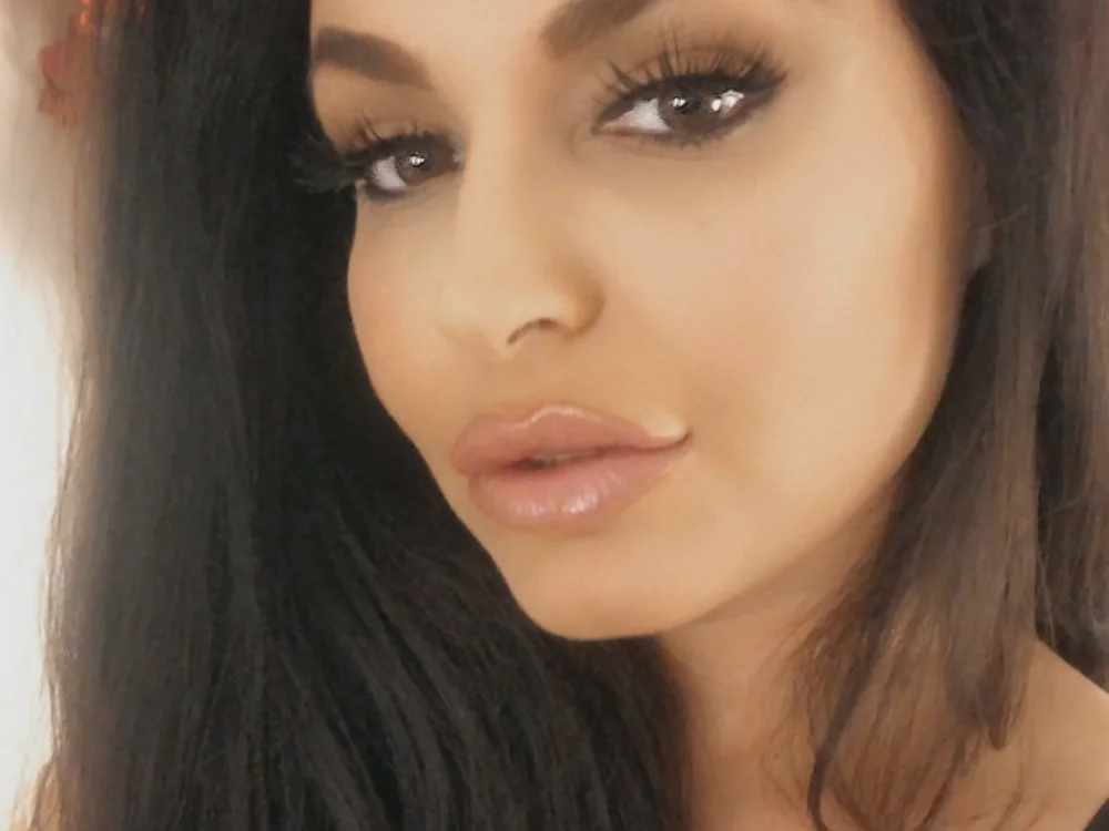Becky_Bx's Offline XXX Chat