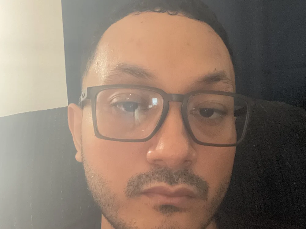 jcm1993's Offline Chat Room