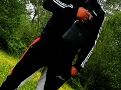 Ineedlookyoupussy