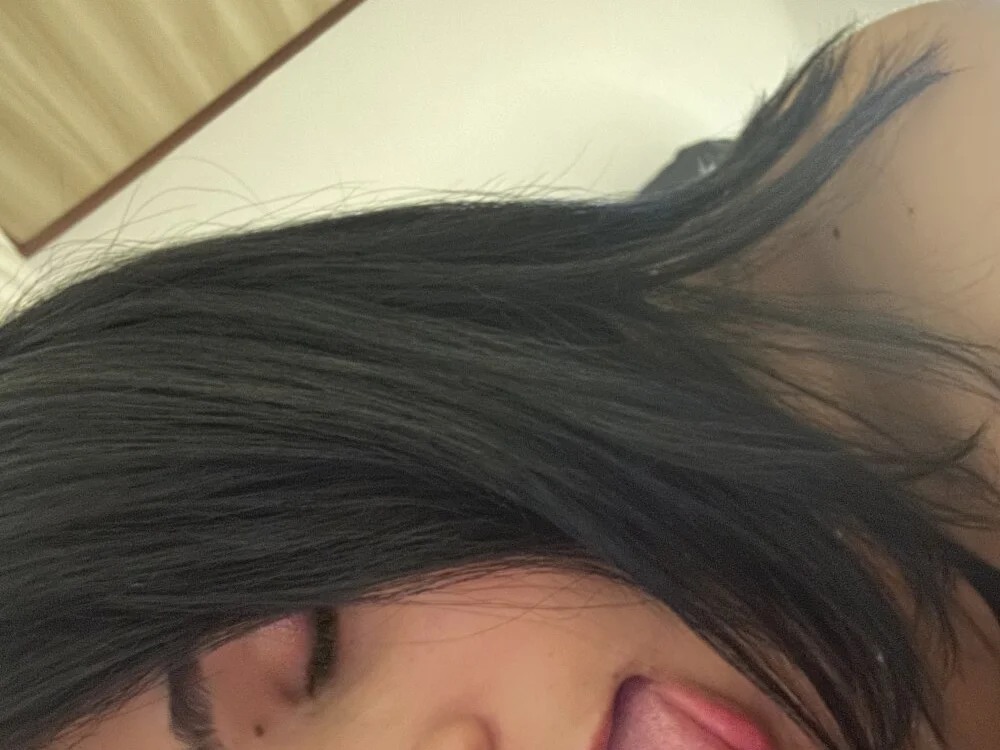 chucky_karla Adlı Modelin Canlı XXX Sohbeti