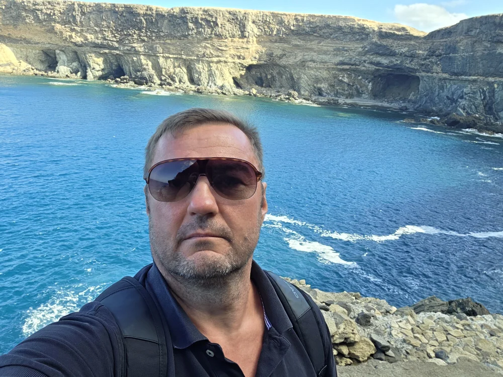 غرفة دردشة goliator73 دون اتصال