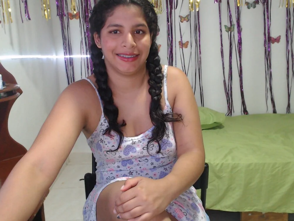 sexyhot20xxx Offline XXX-Chat