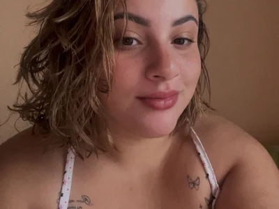 Starplusize Female Bigass Online Webcam Strip