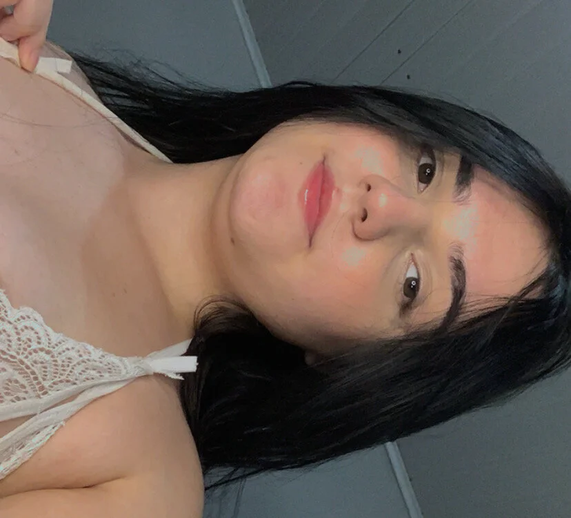 jujuxzzz's Offline XXX Chat