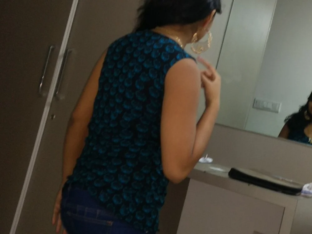 Offline XXX chat Desi_seductress