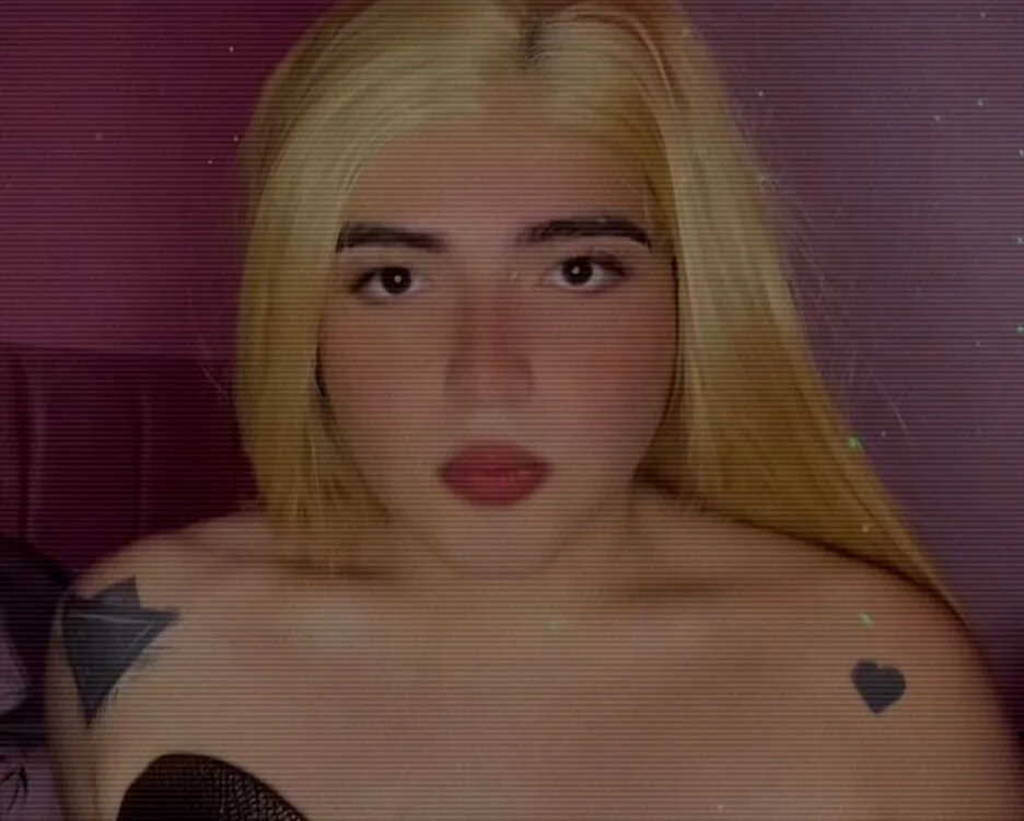 mia_shantal's Offline XXX Chat