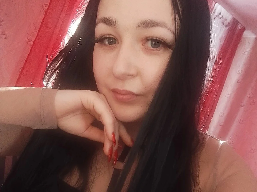 Eve_Sophy2's Offline Chat Room