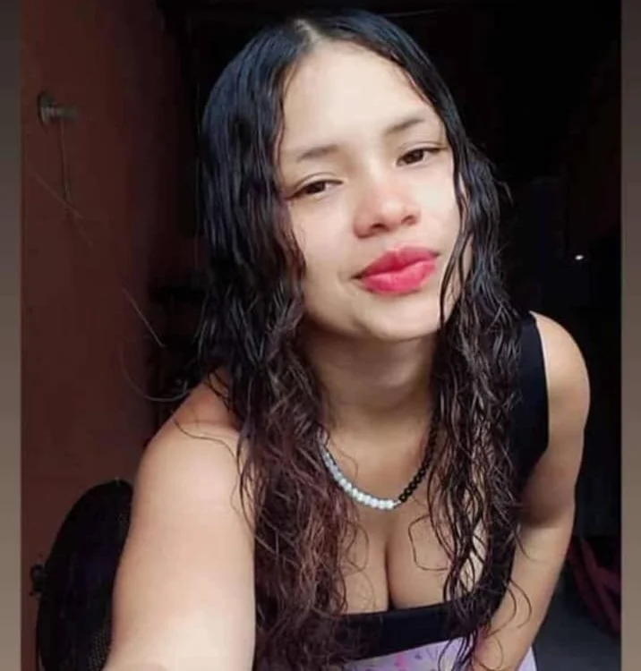 Chat XXX offline de Isahot-69