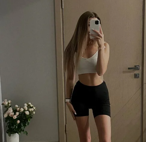 AllyDrive Adlı Modelin Çevrimdışı XXX Sohbeti