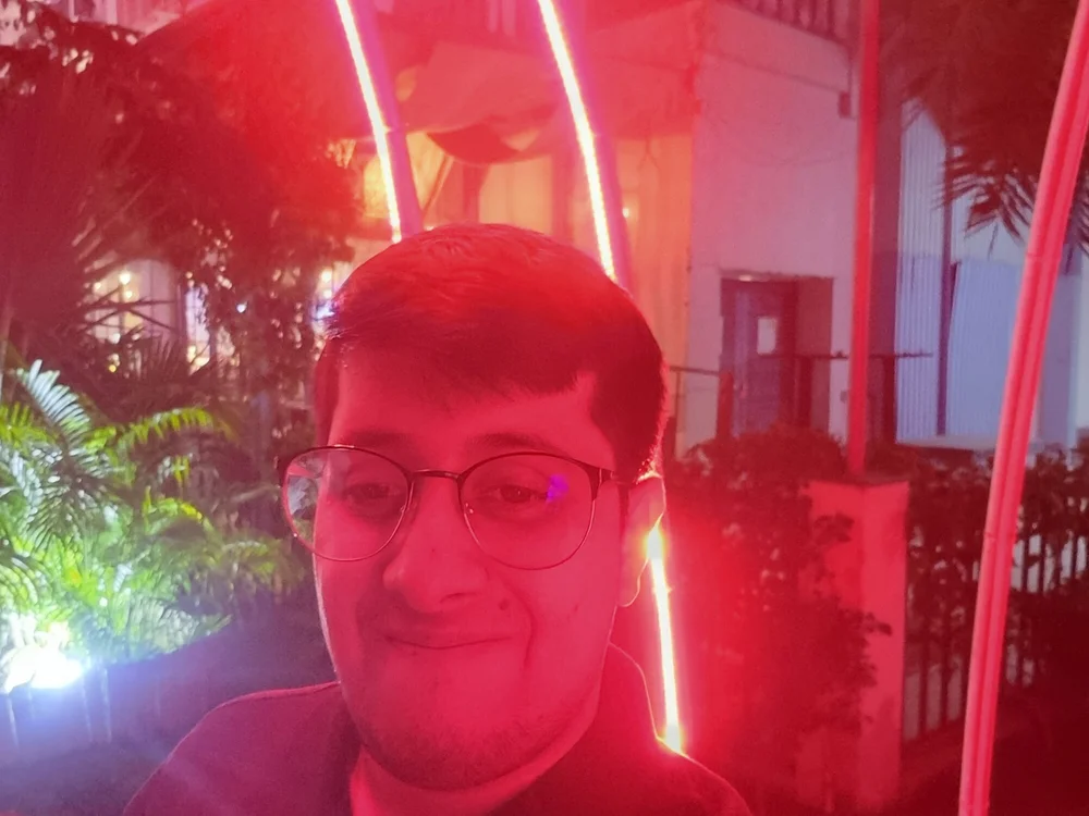 nirwansadh21's Offline Chat Room