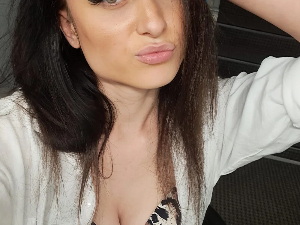 EvelynCandy Offline XXX-chat
