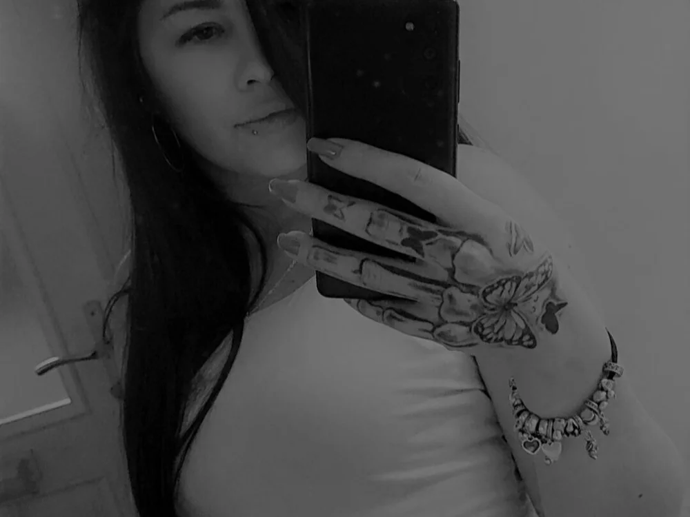 Lilnasty86's Offline XXX Chat