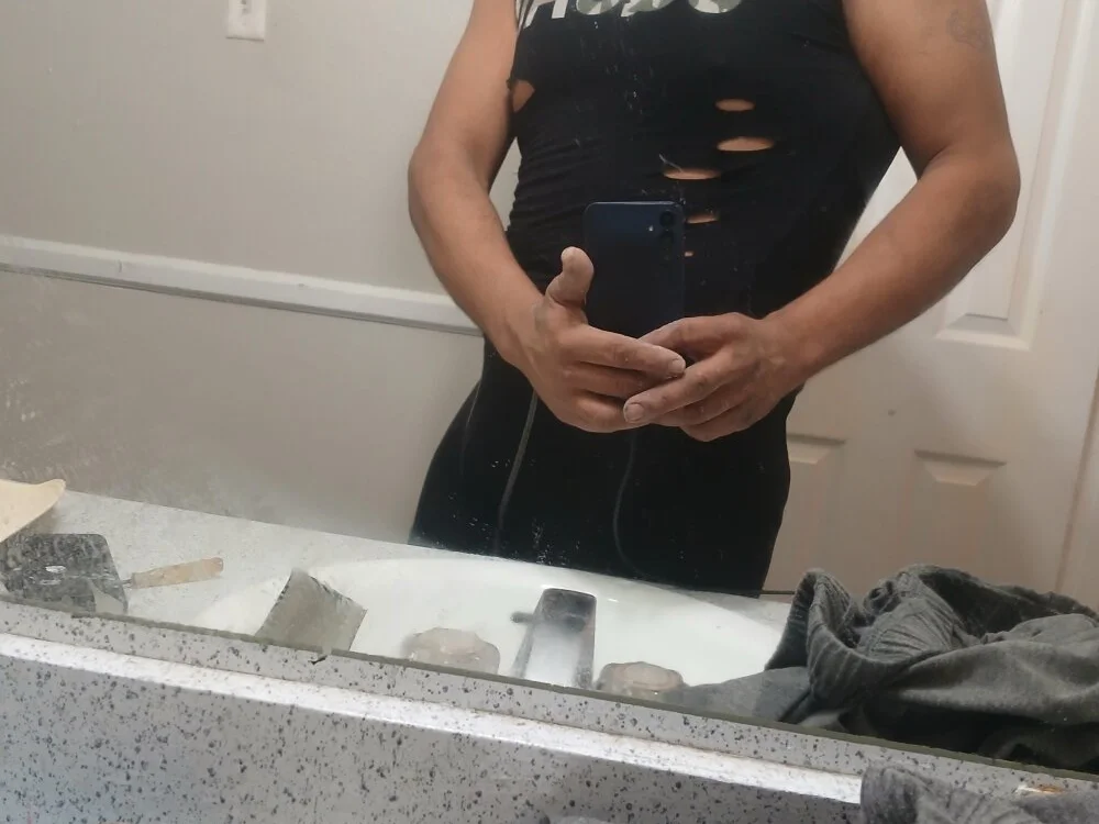 Fernando09678's Offline XXX Chat