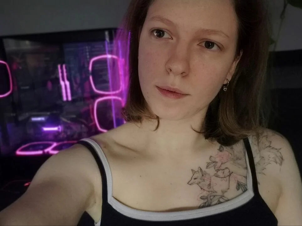 foxwhisper Obrolan XXX Offline