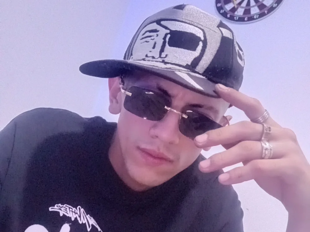 Sanluii's Offline XXX Chat