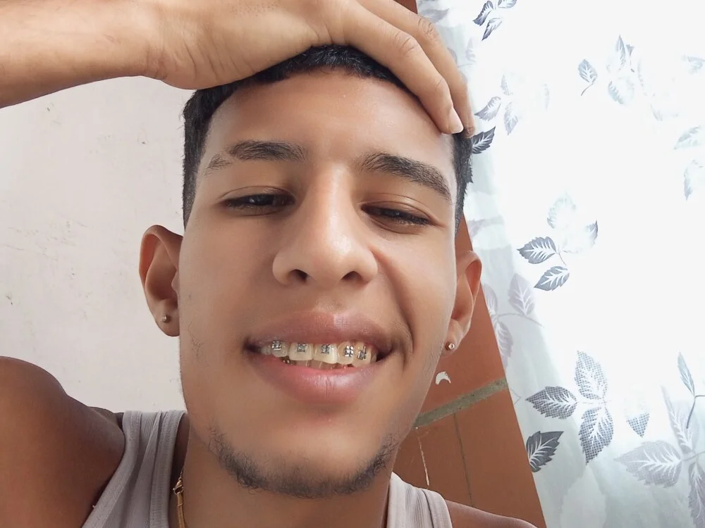 hotlatin_cock Chat XXX offline