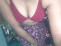 hot_jasmine20's Offline Chat Room