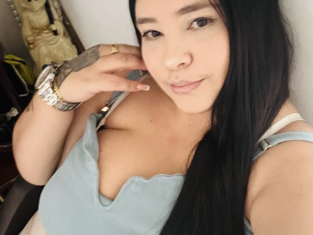 natacha_sierra17's Offline XXX Chat