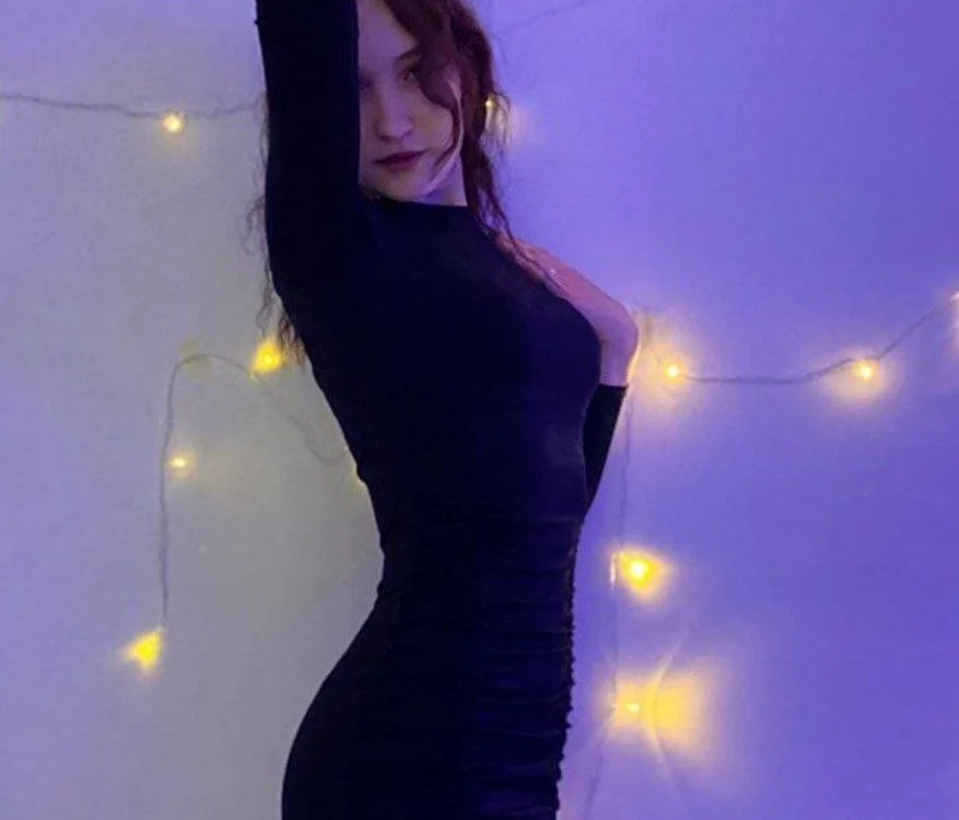 PhilomenaDangerfield offline chatrum