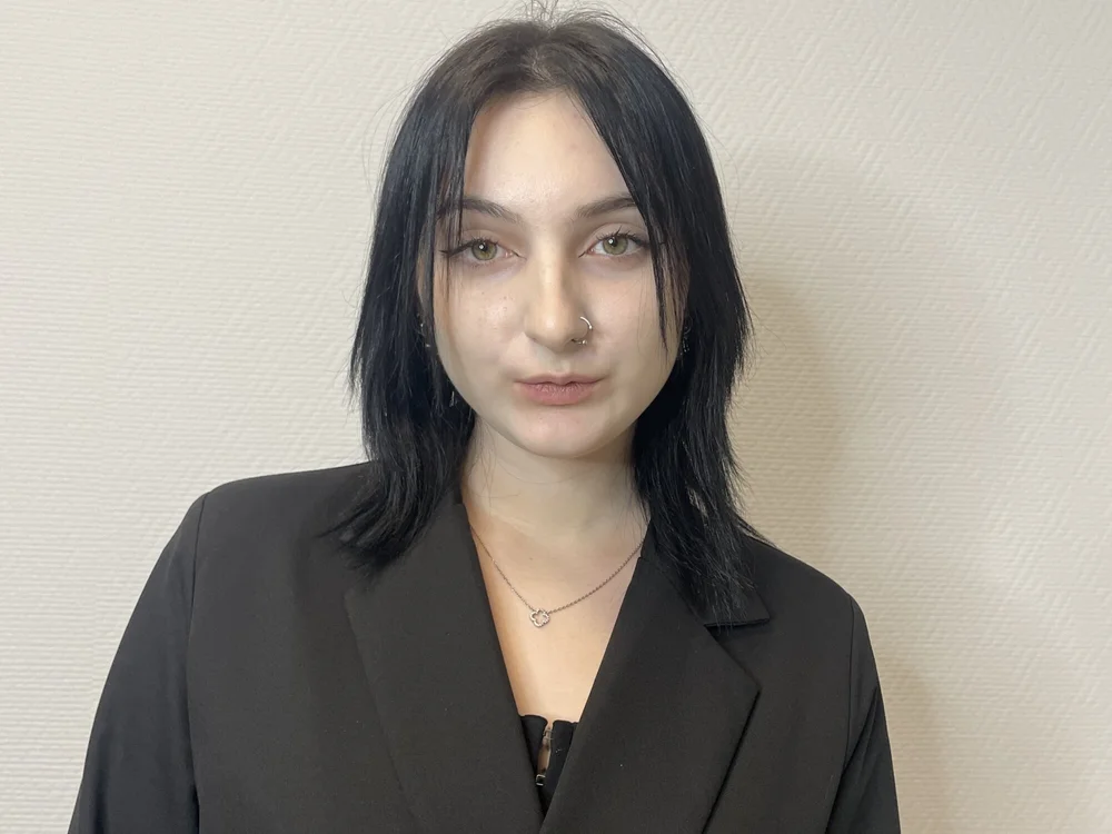 QuennaBissey offline chatrum