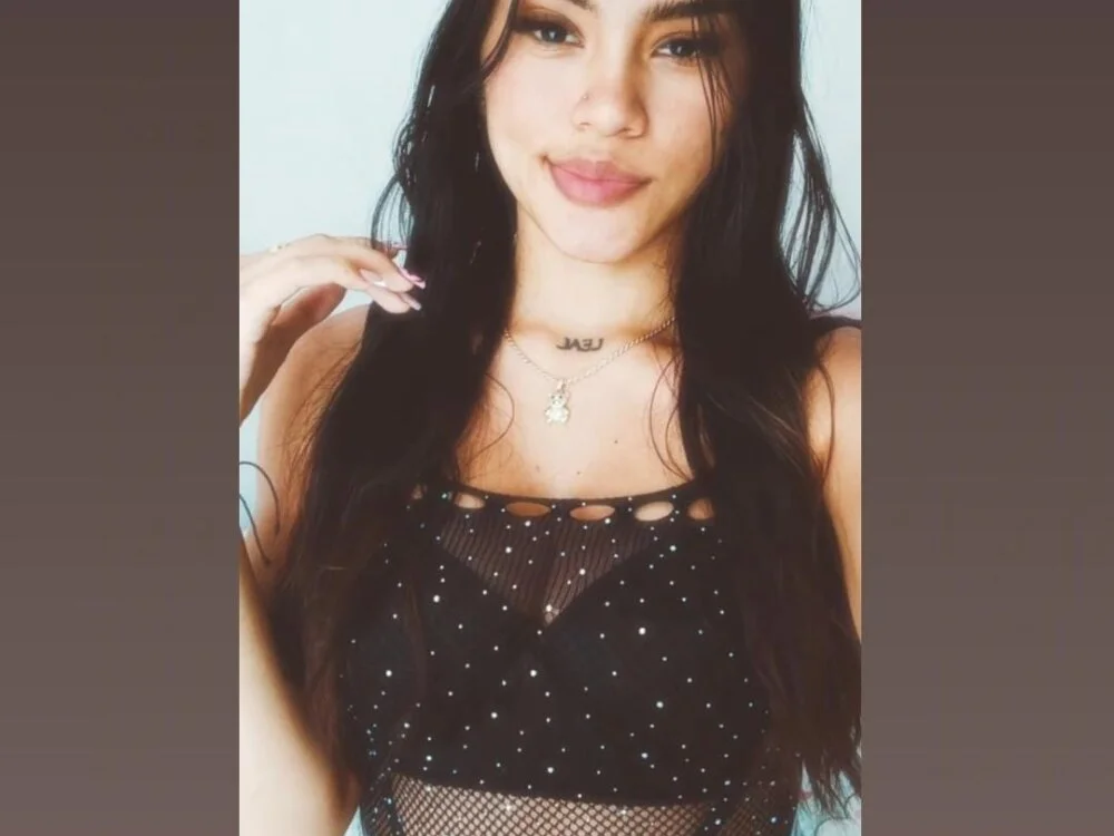 Heaven_Chanel's Offline Chat Room