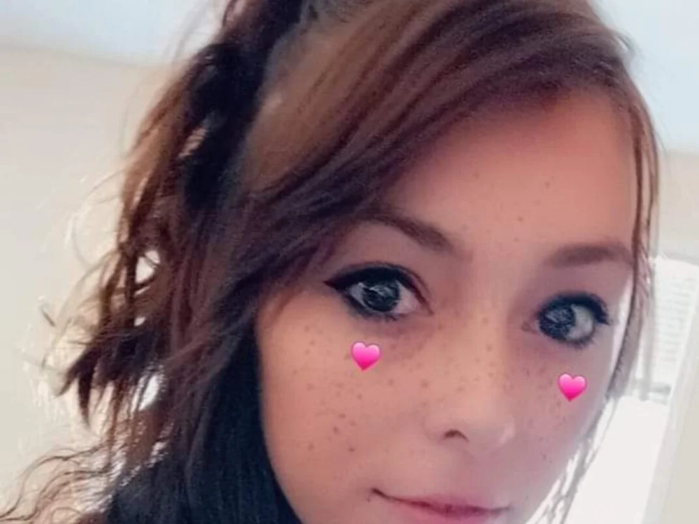 cutegirllikesitrough's Offline XXX Chat