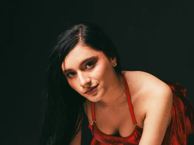 Chloe_Madison_ Female Smalltitswhite Strip Cam
