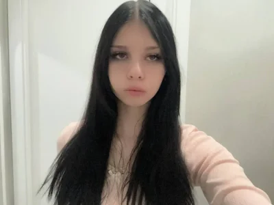 SaraDebey on StripChat