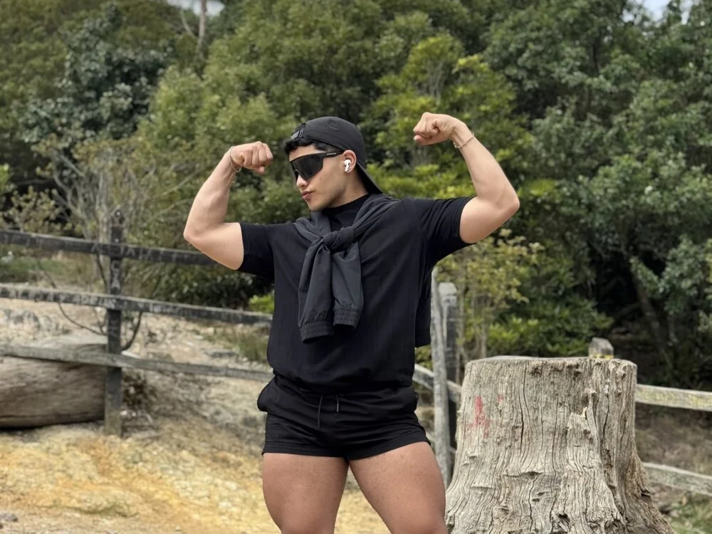 MatiasKorn: офлайн-секс-чат