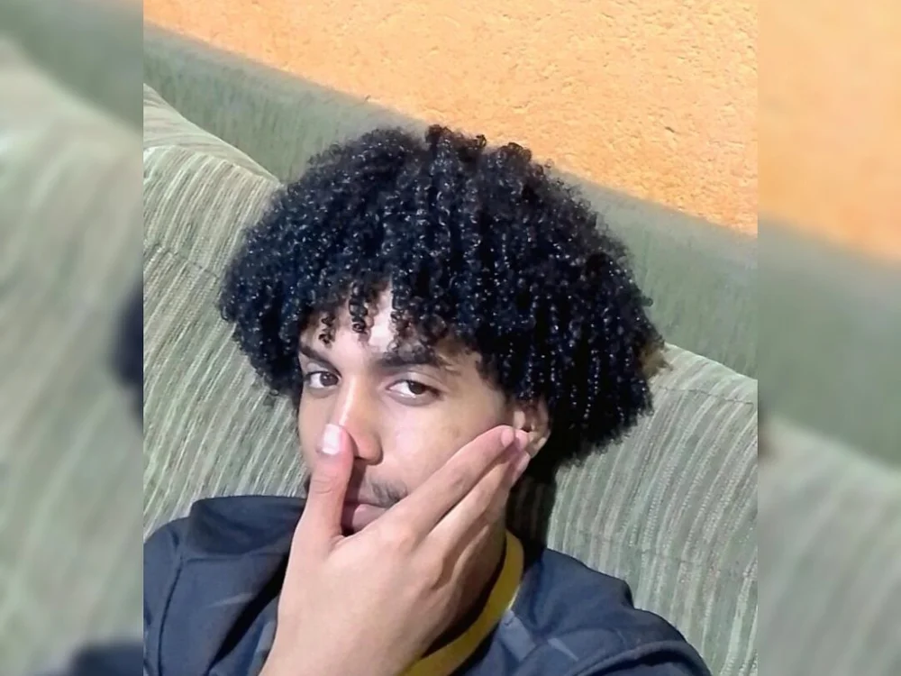 menezees' Offline Chat Room