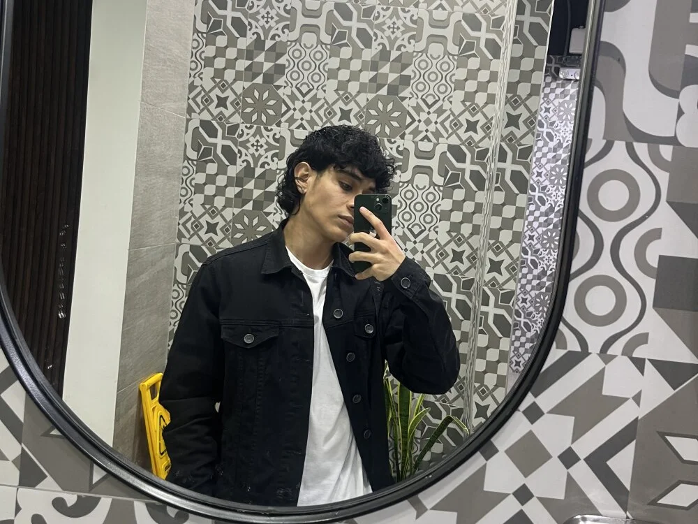 IronLatino offline XXX-chatje