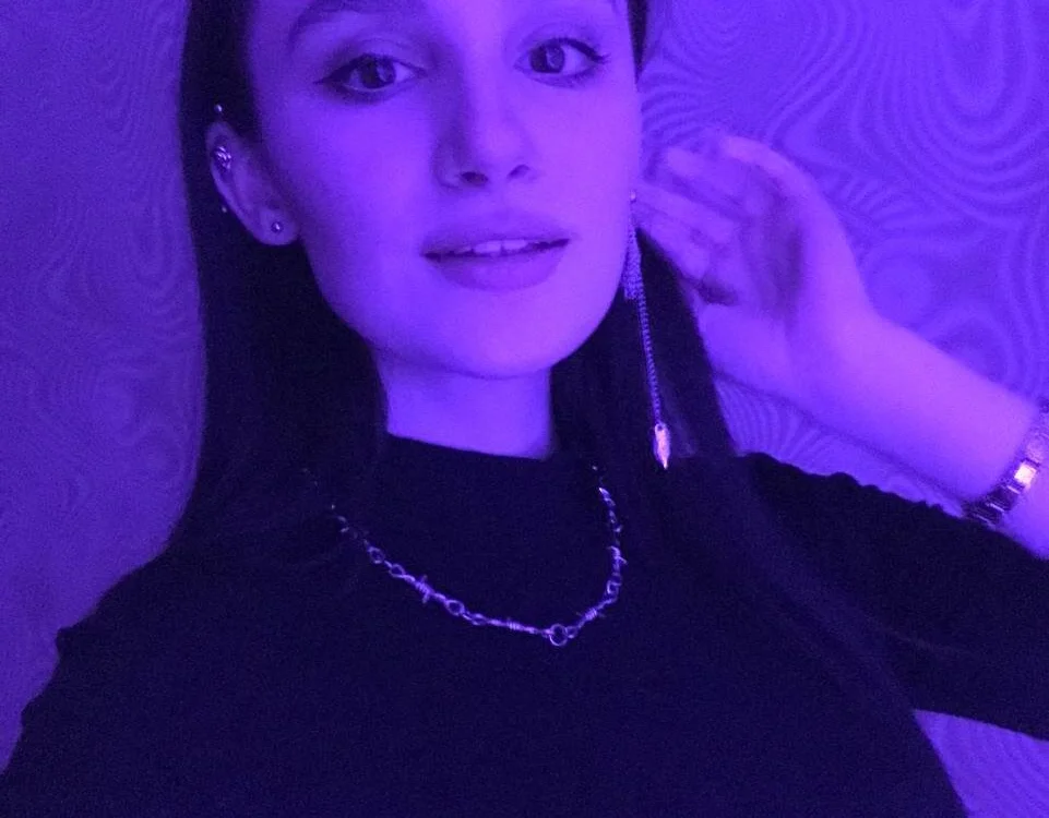 AriannaBassi's Offline XXX Chat