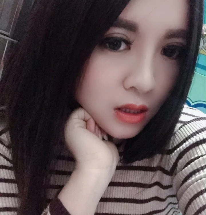 asian_almira's Offline XXX Chat