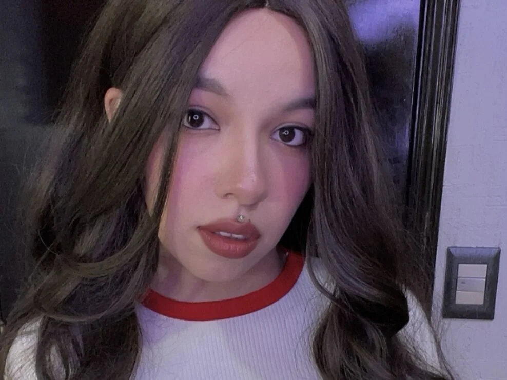 babyakem's Offline XXX Chat