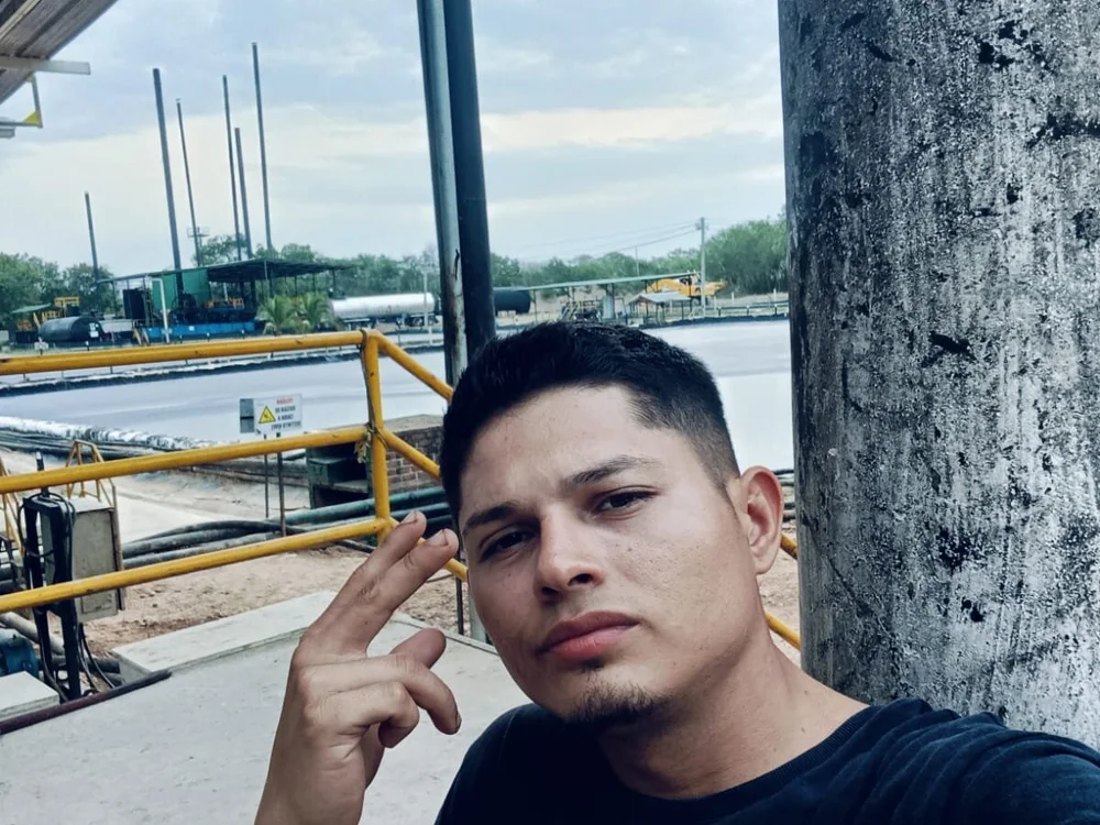 stivenBx offline XXX-chat
