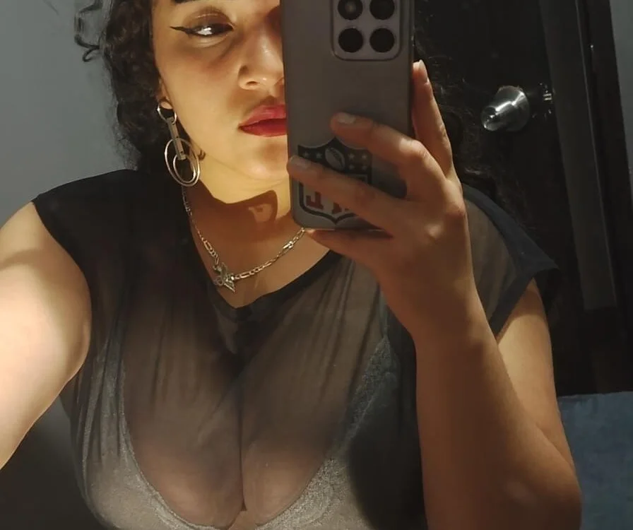 Moon_shaddow Chat XXX Ngoại tuyến