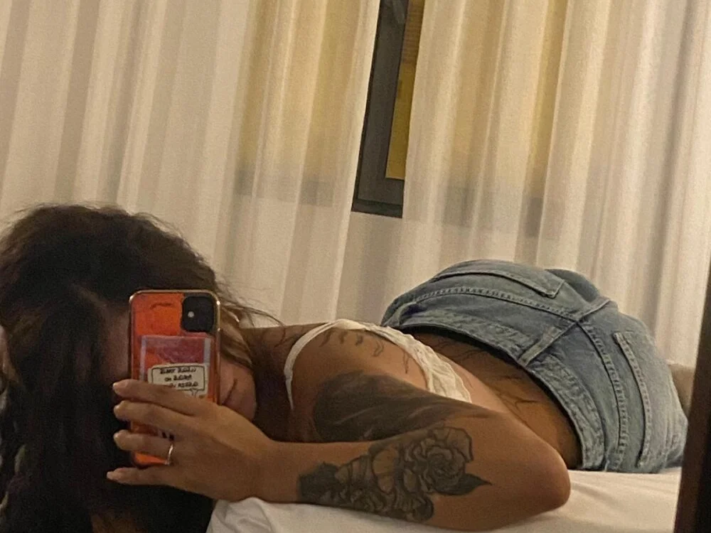 VenusSnow7's Offline XXX Chat