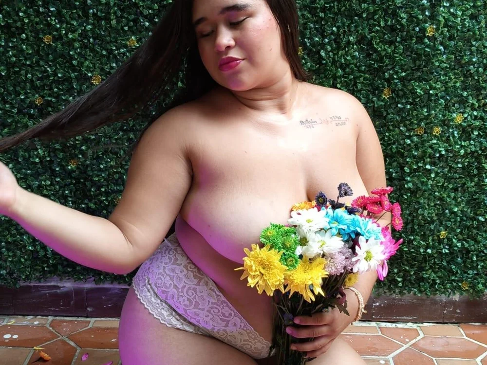 ห้องแชทออฟไลน์ของ dulce_bigboobs