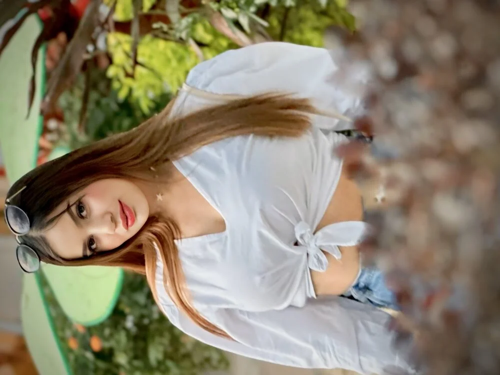 Jesydoll_1 Offline XXX-Chat