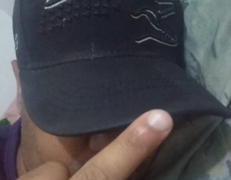 Chat +18 off-line de Ares_model