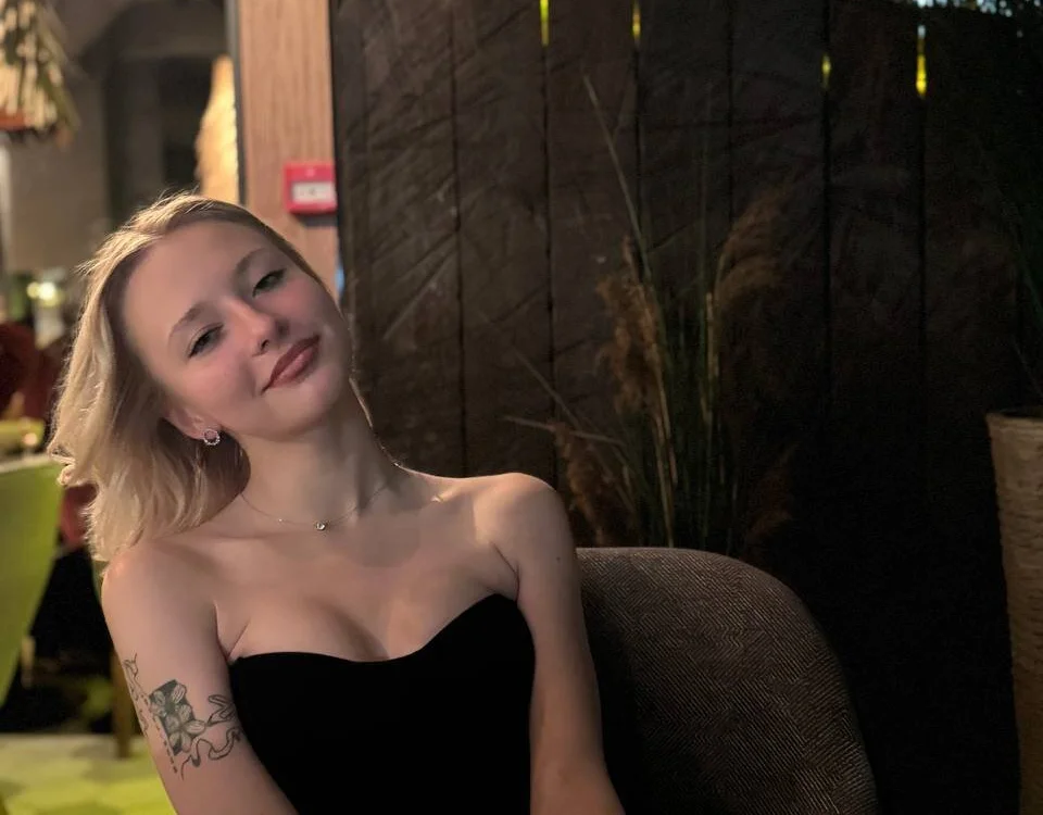 BarbaraDavKiss offline chatrum