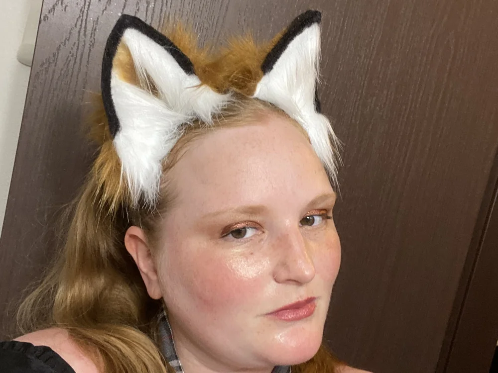 WolfOfHerOwnPack's Offline Chat Room