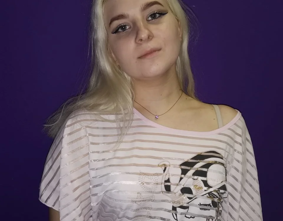 Offline chatovací místnost AlyssaSweet