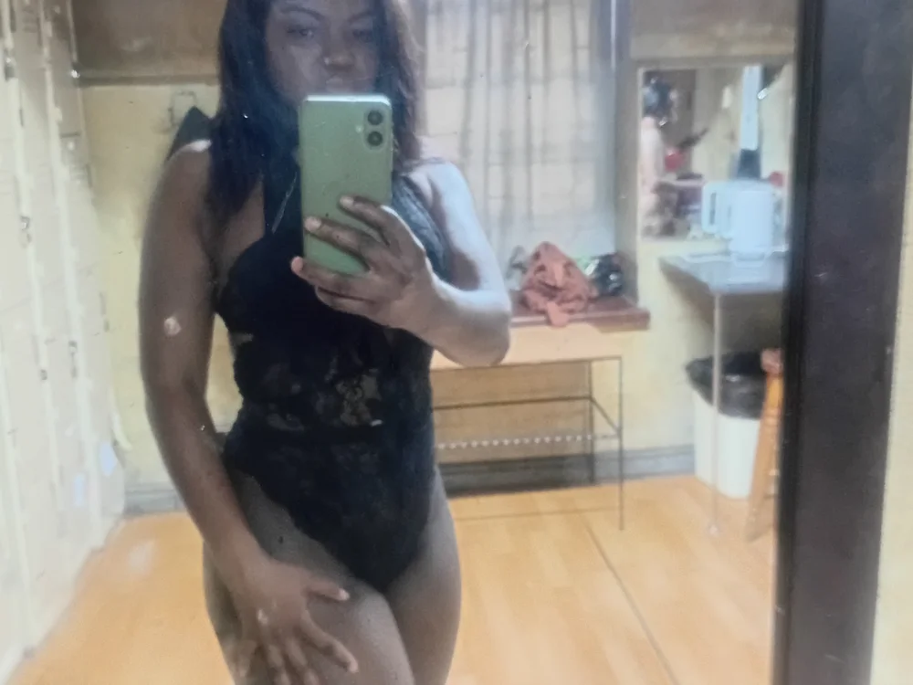 OnyxOnyx09 Offline XXX-Chat