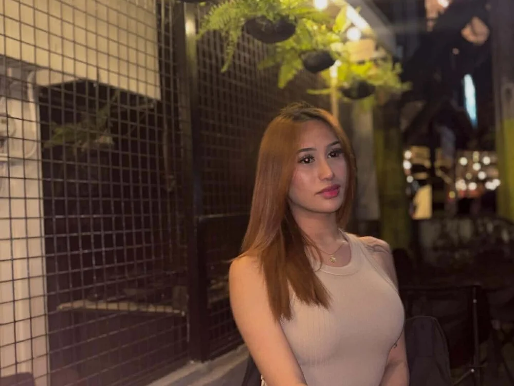 bitchyfarrah_moores69 離線 XXX 聊天