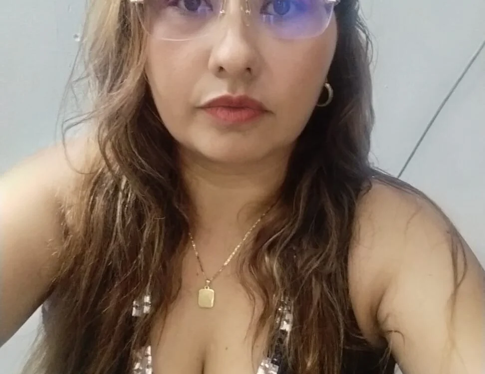 Valerie_Sweety's Offline XXX Chat