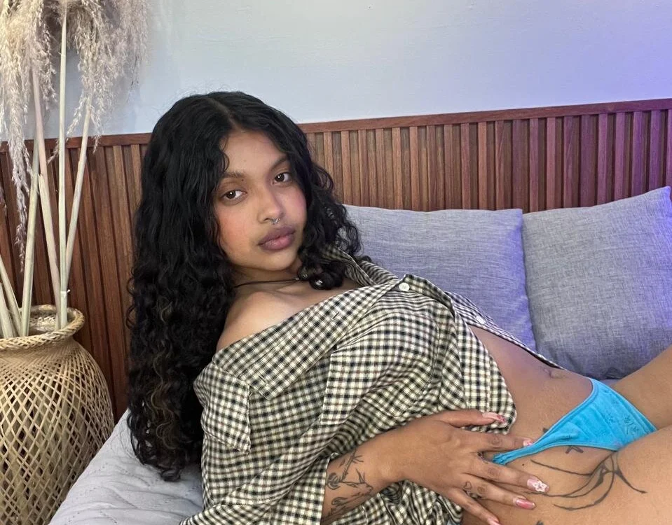 Sara_cruz21's Offline XXX Chat