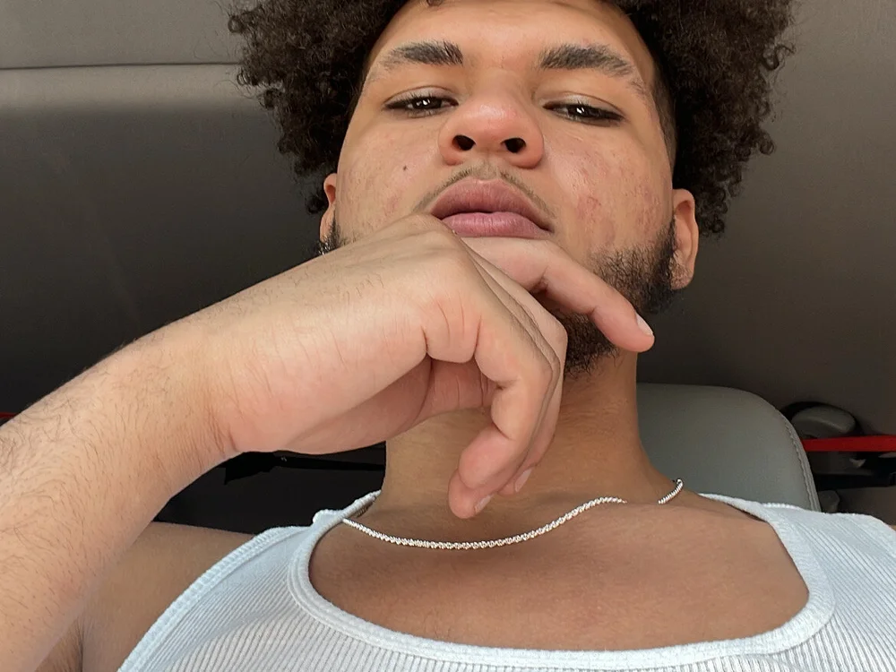 Offline chatovací místnost Lightskincock23@xh