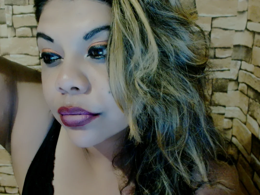 Baddie_Style: онлайн-секс-чат